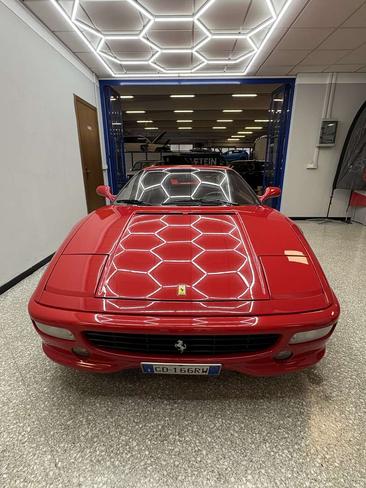 Ferrari F355 — photo 14