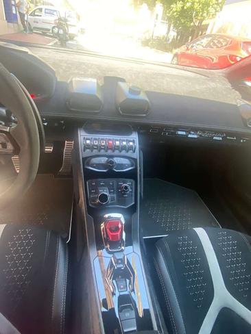 Lamborghini Huracán Performante — photo 12
