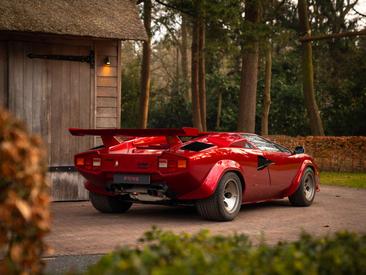 Lamborghini Countach — photo 6