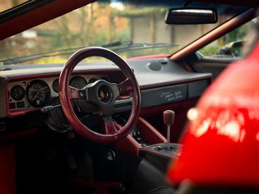 Lamborghini Countach — photo 7