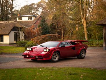 Lamborghini Countach — photo 21