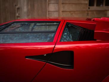 Lamborghini Countach — photo 28