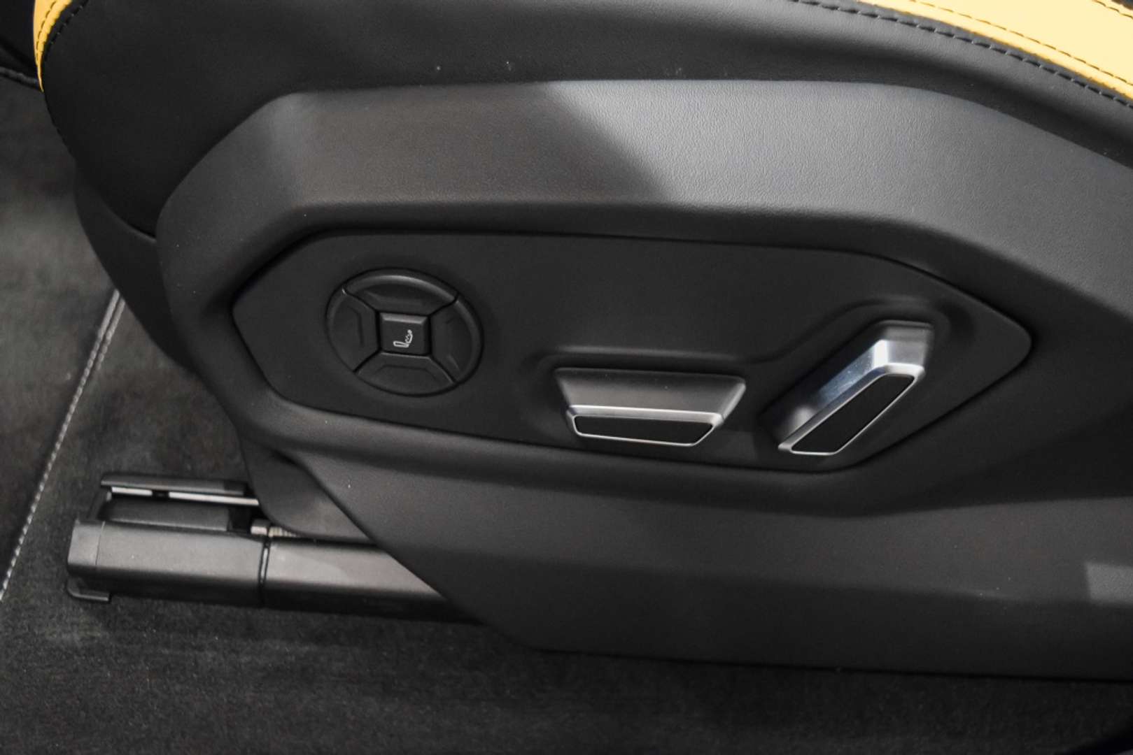 Lamborghini Urus 4.0 V8 Biturbo - 2026 - Joinsteer - #11