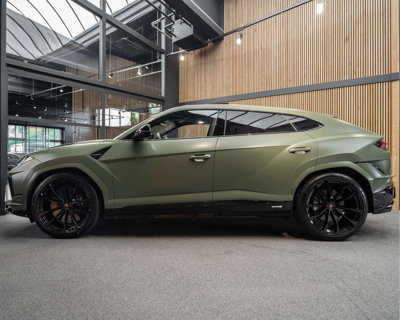 Lamborghini Urus Sportuitlaat - 2023 - Joinsteer - #1