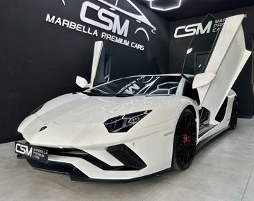 Lamborghini Aventador — photo 2
