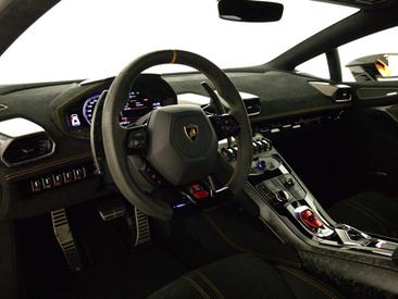 Lamborghini Huracán Performante — photo 13
