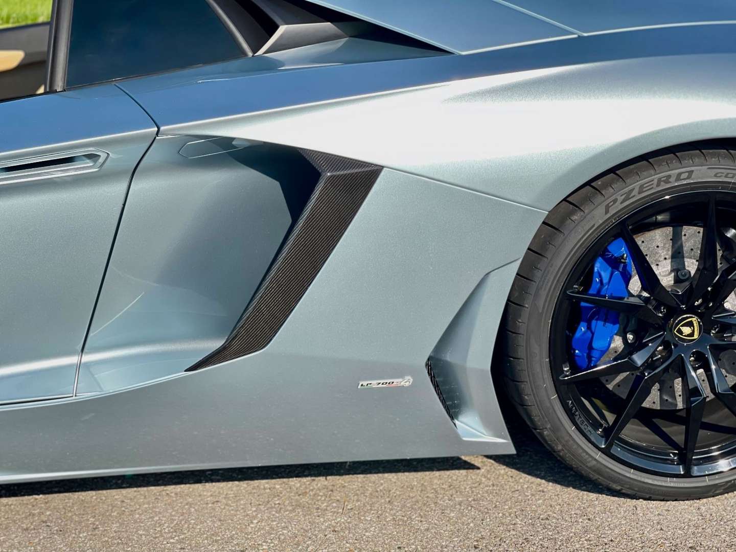 Lamborghini Aventador SV Roadster - 2015 - Joinsteer - #22