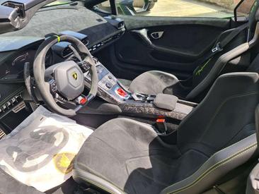Lamborghini Huracán Performante Spyder — photo 12