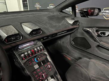 Lamborghini Huracán Performante Spyder — photo 32