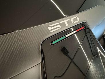 Lamborghini Huracán STO — photo 34