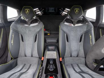 Lamborghini Huracán Sterrato — photo 8