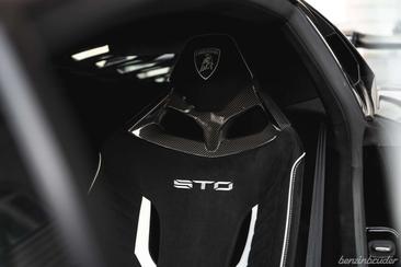 Lamborghini Huracán STO — photo 28