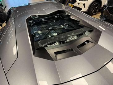 Lamborghini Aventador SV — photo 13