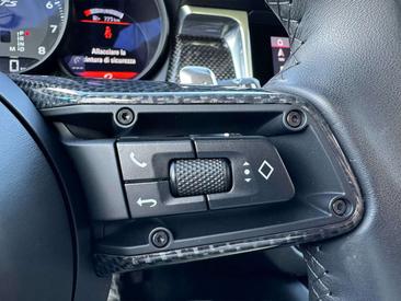 Porsche Macan GTS — photo 14
