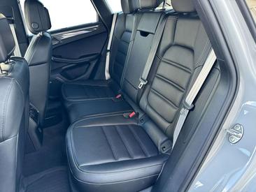 Porsche Macan GTS — photo 20