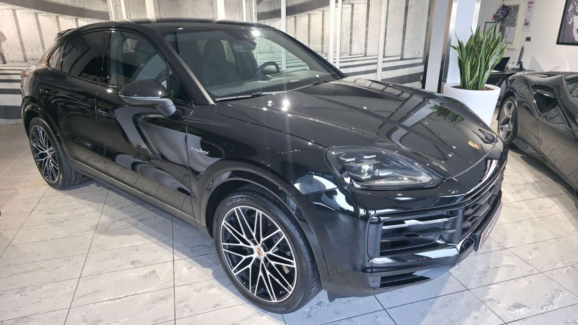 Porsche Cayenne Coupé E-Hybrid - 2025 - Joinsteer - #2