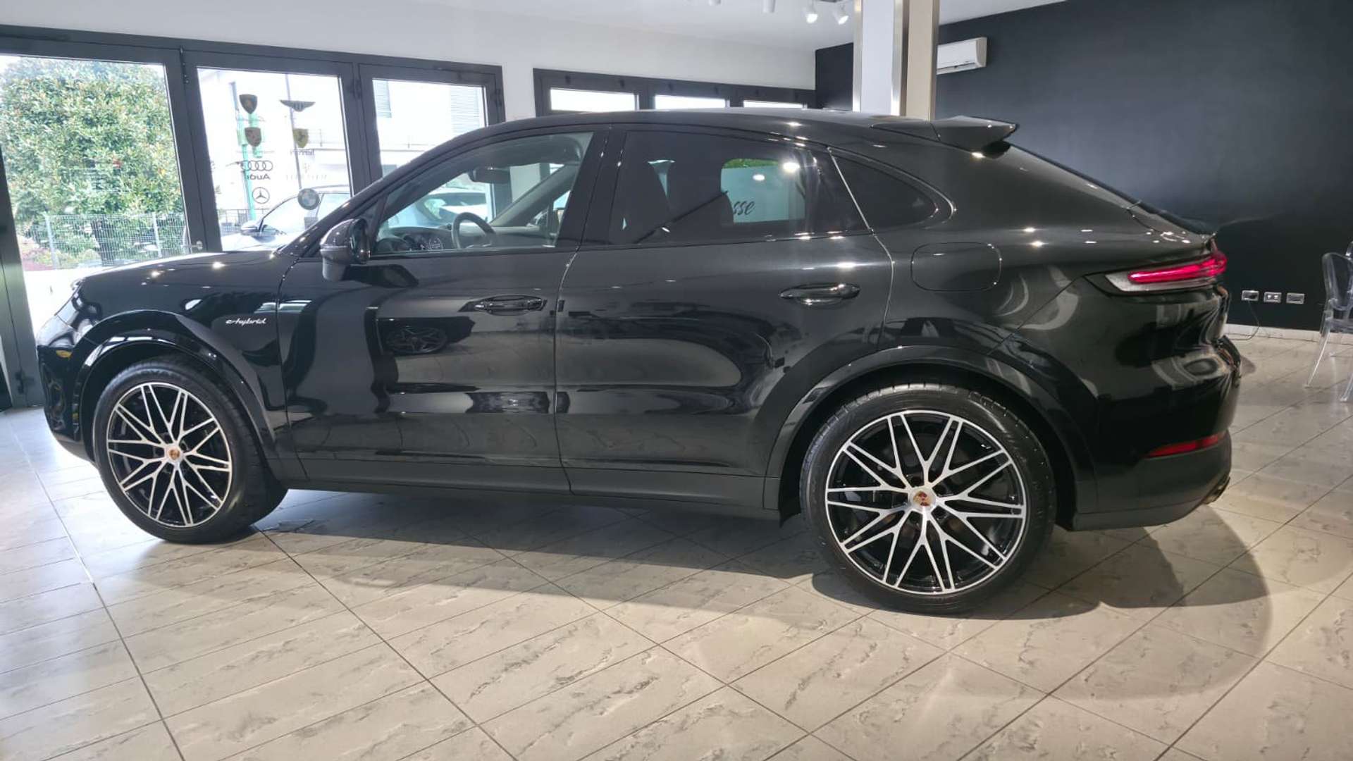 Porsche Cayenne Coupé E-Hybrid - 2025 - Joinsteer - #5