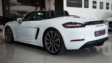 Porsche 718 Boxster GTS — photo 9