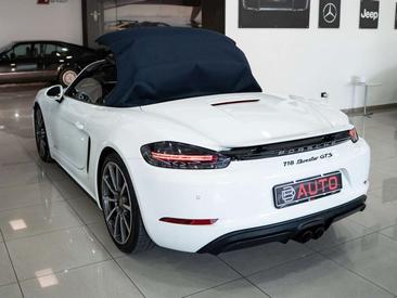 Porsche 718 Boxster GTS — photo 11