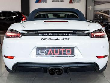 Porsche 718 Boxster GTS — photo 14