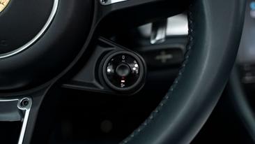 Porsche 718 Boxster GTS — photo 25