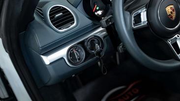 Porsche 718 Boxster GTS — photo 28