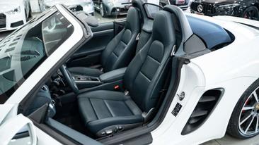 Porsche 718 Boxster GTS — photo 29