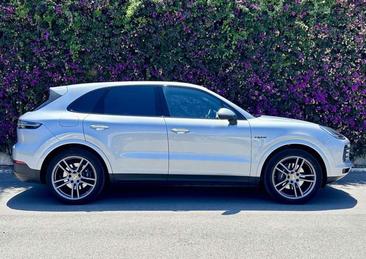 Porsche Cayenne III E-Hybrid — photo 7