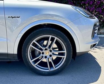 Porsche Cayenne III E-Hybrid — photo 8