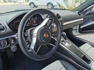 Porsche 718 Cayman 2.0 — photo 15