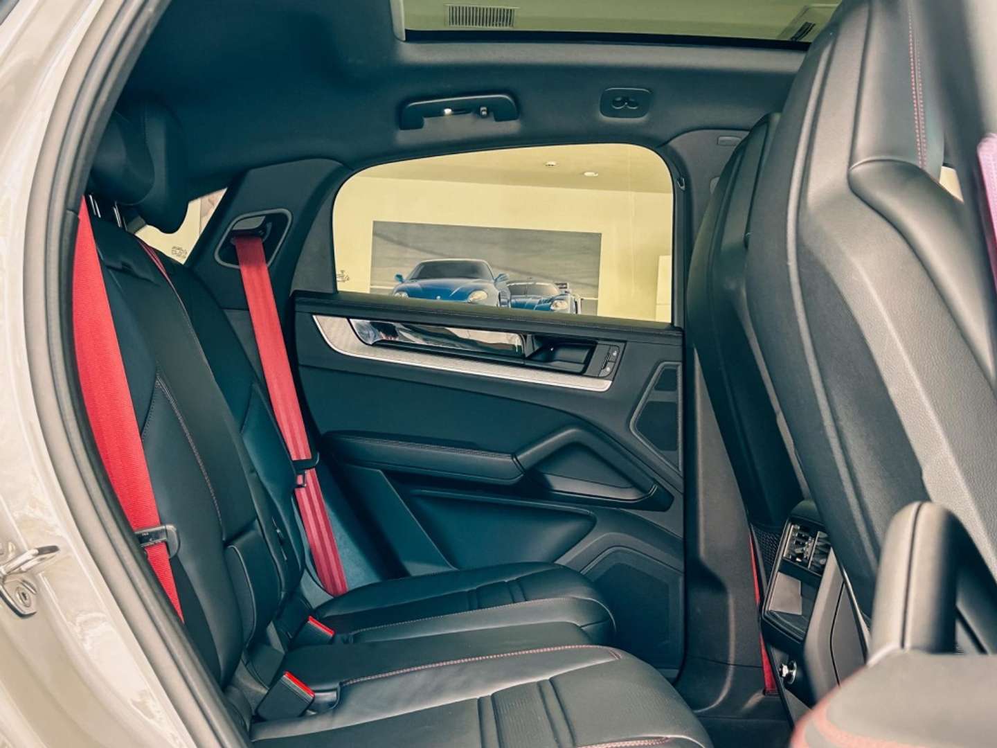 Porsche Cayenne Coupé E-Hybrid - 2024 - Joinsteer - #13