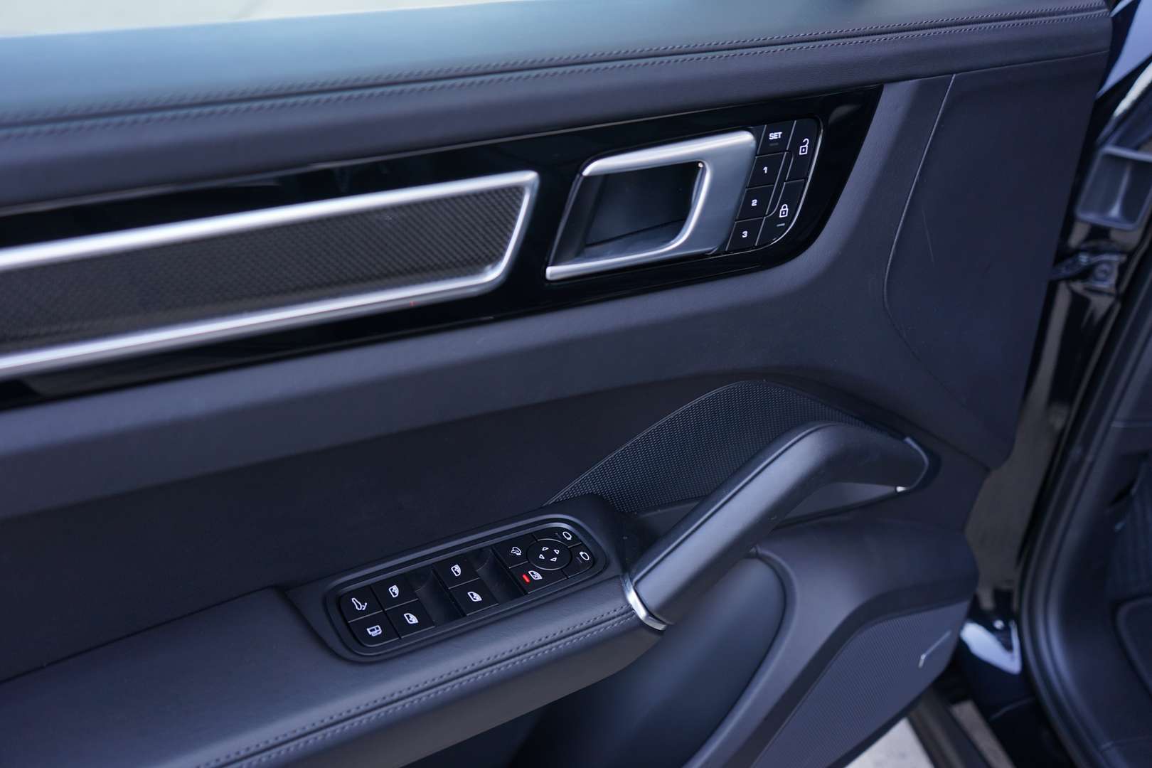 Porsche Cayenne Coupé E-Hybrid - 2022 - Joinsteer - #19