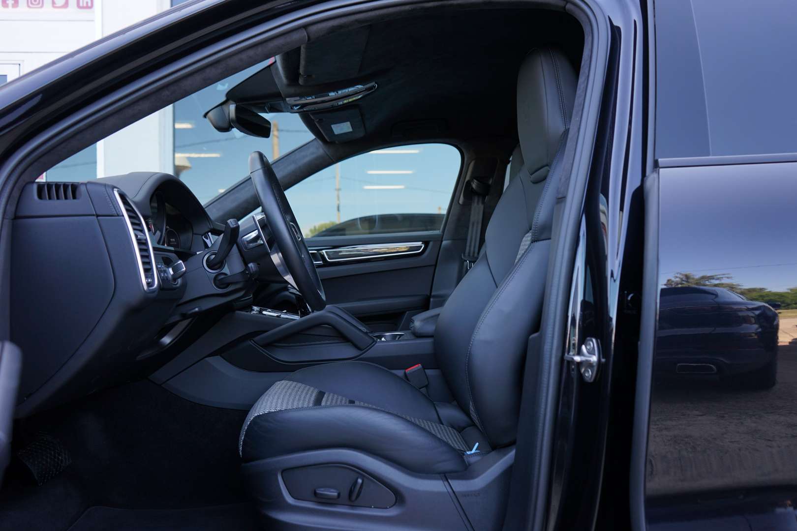 Porsche Cayenne Coupé E-Hybrid - 2022 - Joinsteer - #20