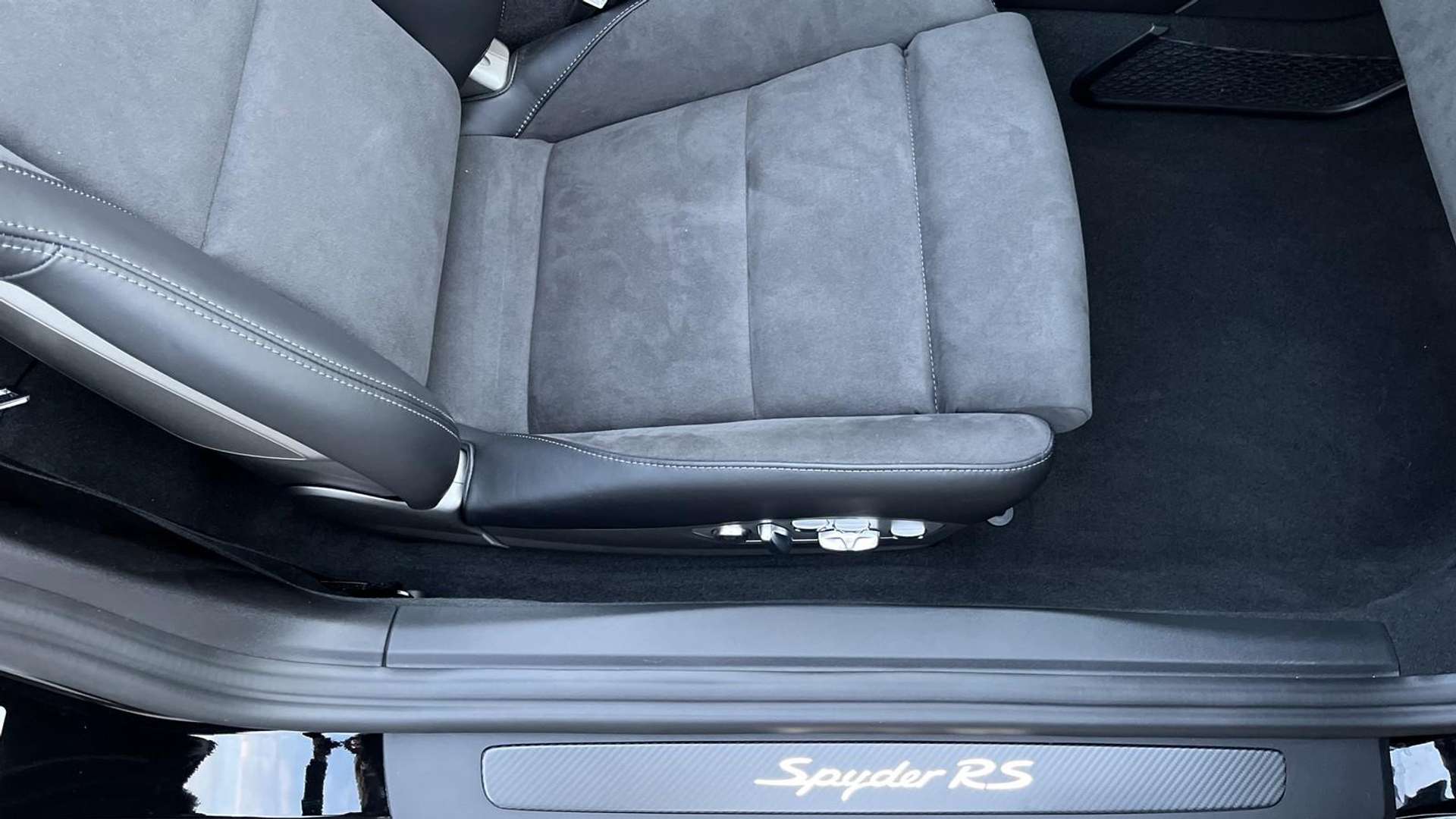 Porsche Boxster Spyder - 2025 - Joinsteer - #24