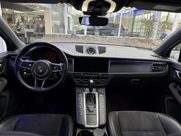 Porsche Macan GTS — photo 13