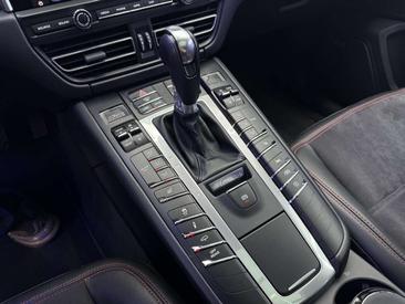 Porsche Macan GTS — photo 17