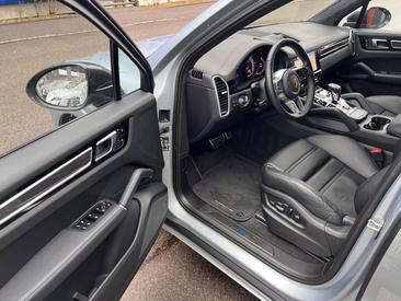 Porsche Cayenne III S — photo 4