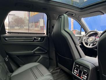 Porsche Cayenne III S — photo 18