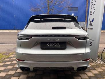 Porsche Cayenne III S — photo 29