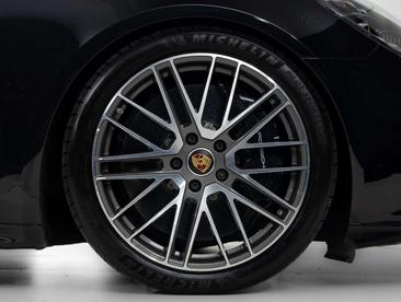 Porsche Panamera II Turbo S E-Hybrid — photo 21
