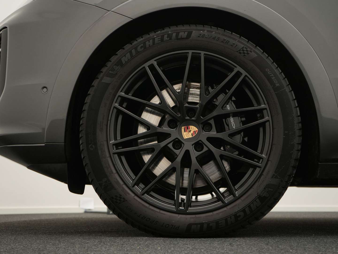 Porsche Cayenne E-Hybrid - 2025 - Joinsteer - #3