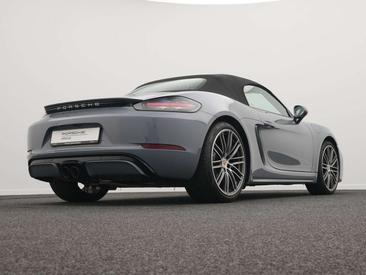 Porsche 718 Boxster — photo 9