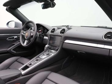 Porsche 718 Boxster — photo 19