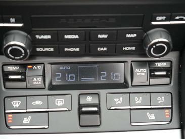 Porsche 718 Boxster — photo 26