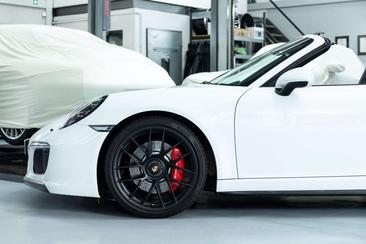 Porsche 991 GTS — photo 7