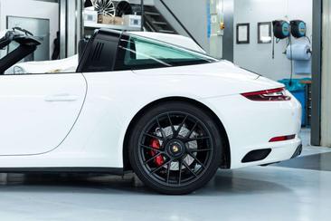 Porsche 991 GTS — photo 8