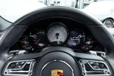 Porsche 991 GTS — photo 13