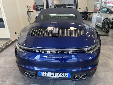 Porsche 992 I Carrera 4S — photo 9