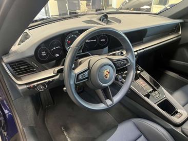 Porsche 992 I Carrera 4S — photo 13