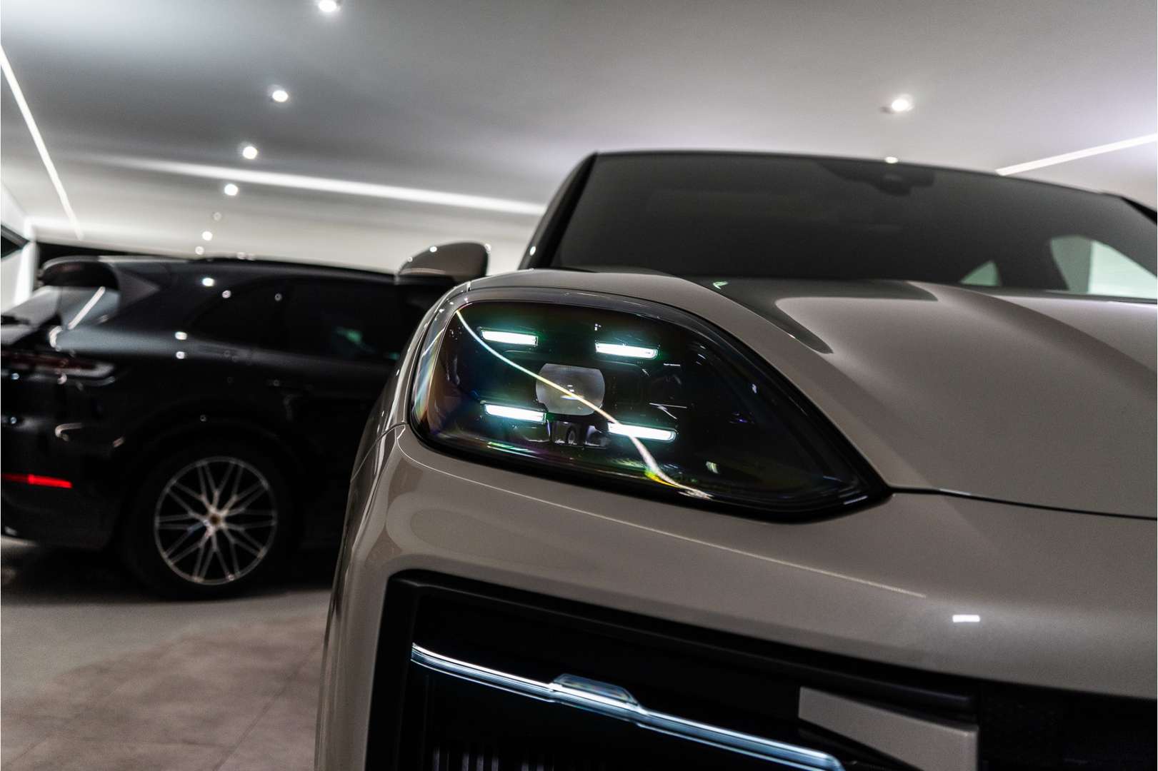 Porsche Cayenne Coupé E-Hybrid - 2025 - Joinsteer - #9